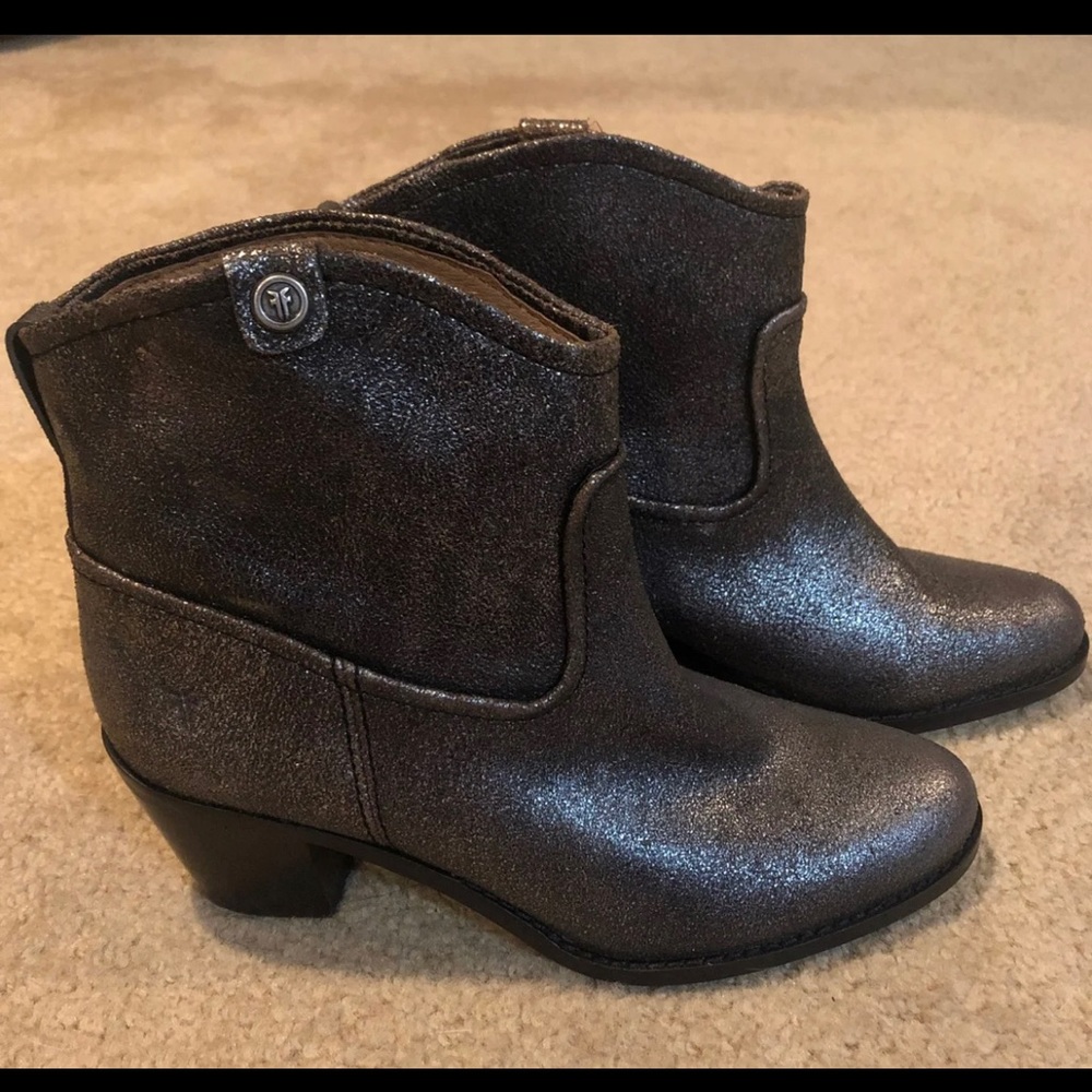 Frye Pull On Jolene Ankle Boots